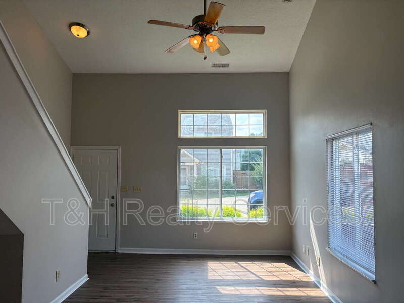 6682 Dunsdin Drive – photo 4