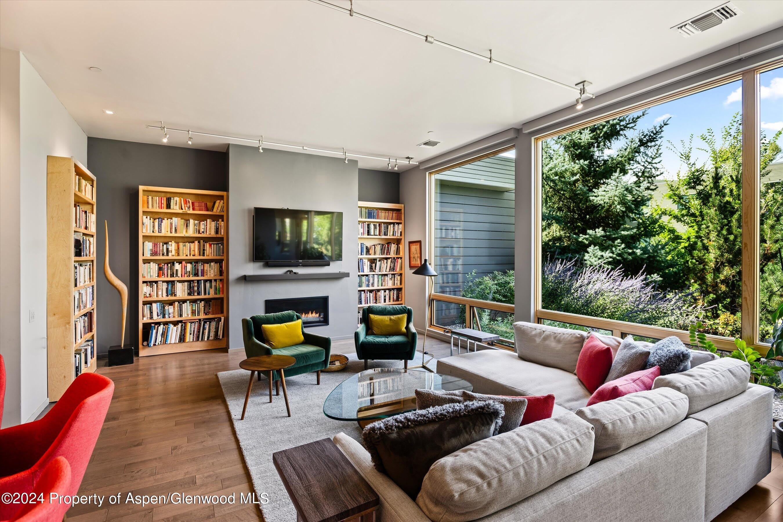 102 Evans Road – photo 1