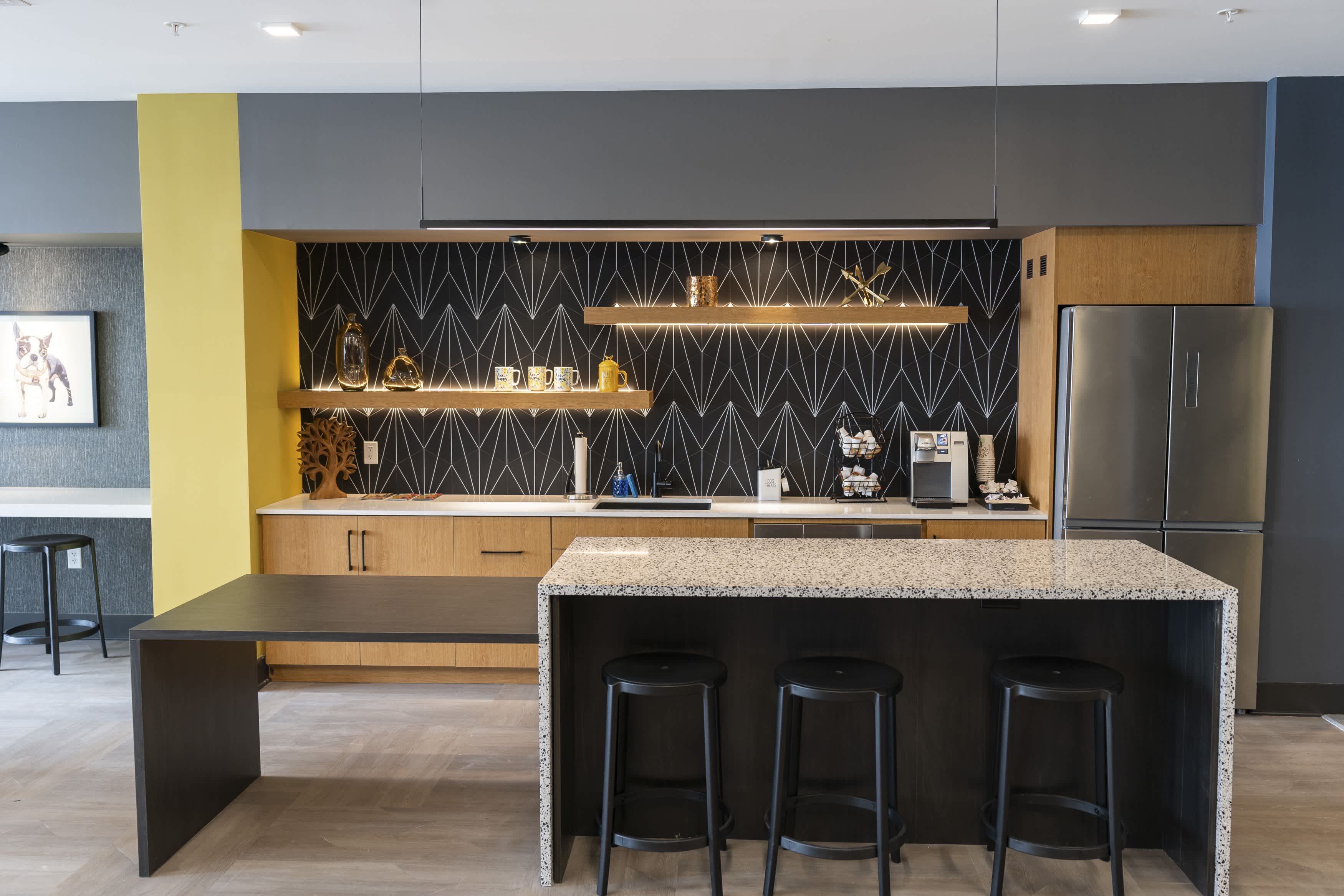 The Hive – photo 3