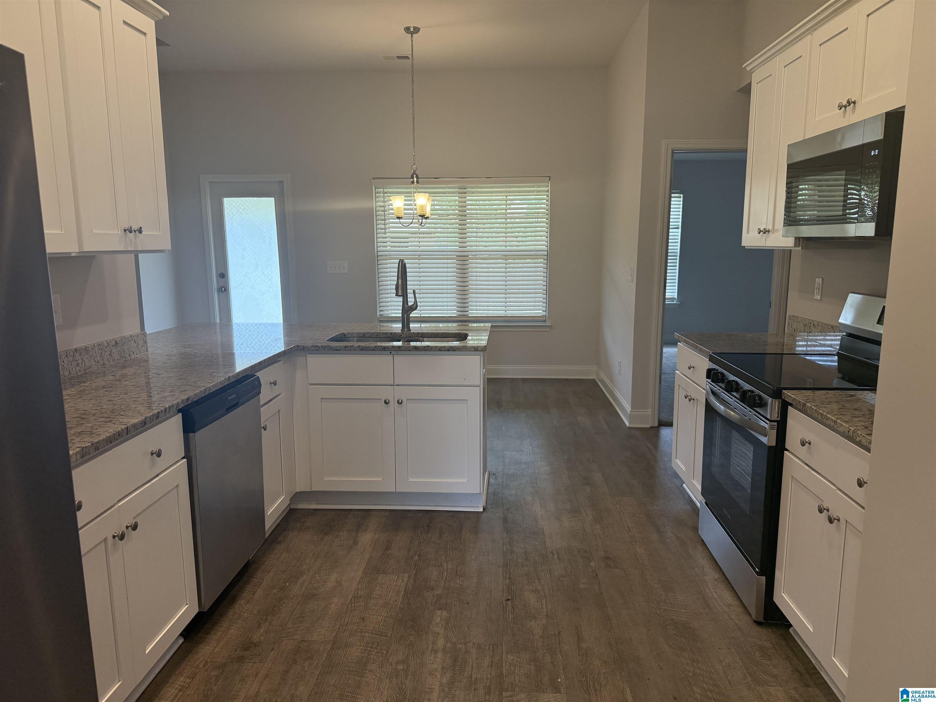 424 HARLESS LANE – photo 4