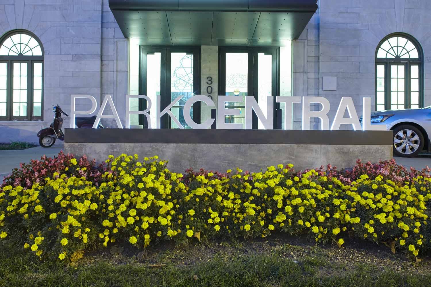 Park Central – photo 3