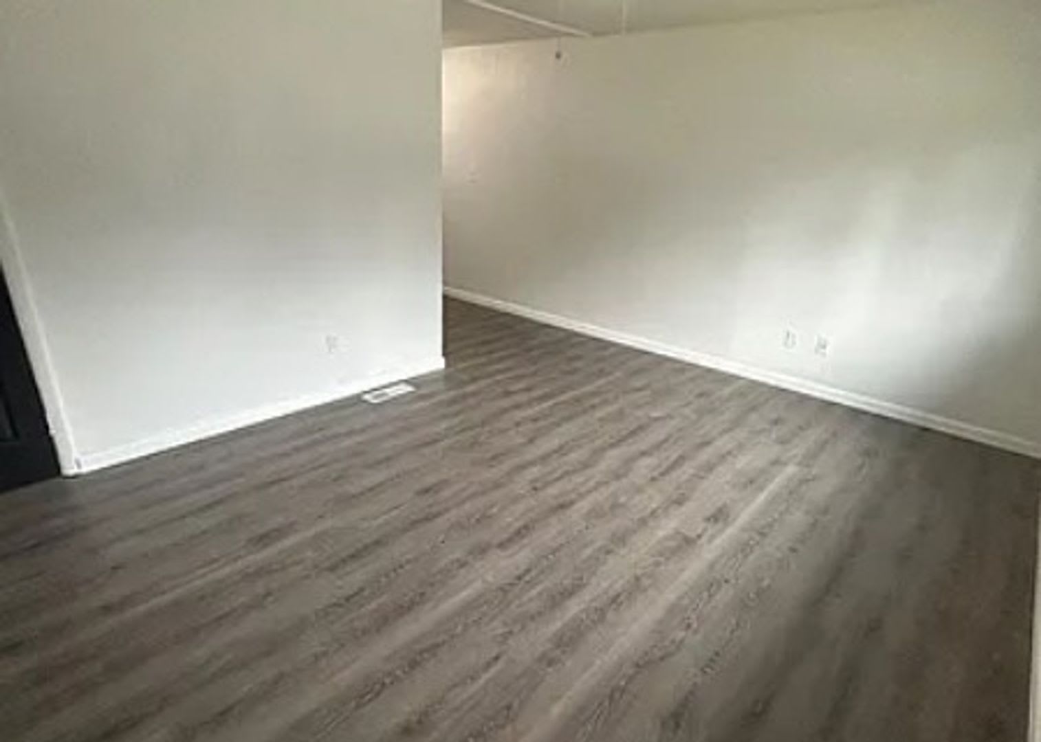 For Lease – photo 2