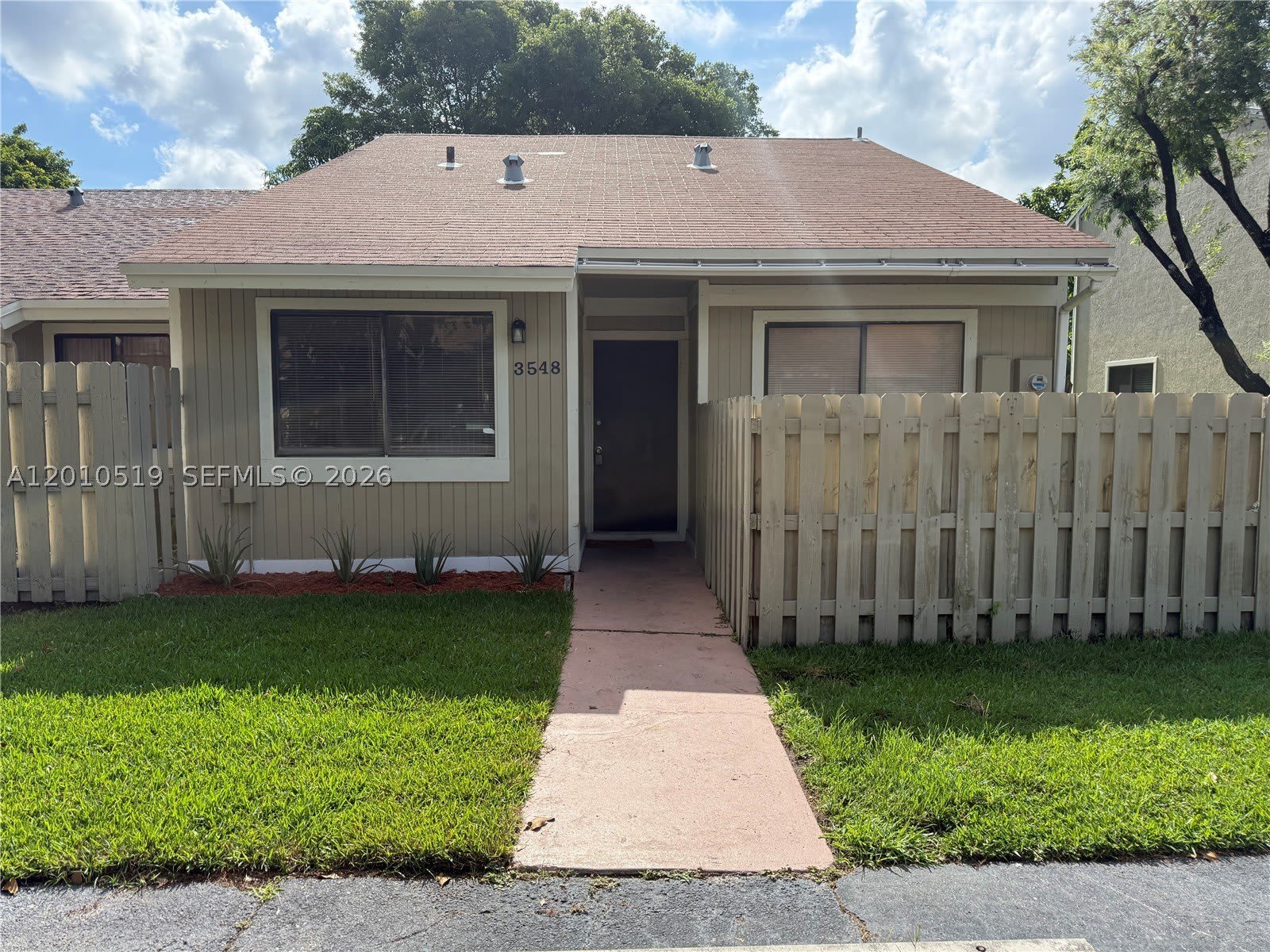 3548 Nw 111Th Ter – photo 1