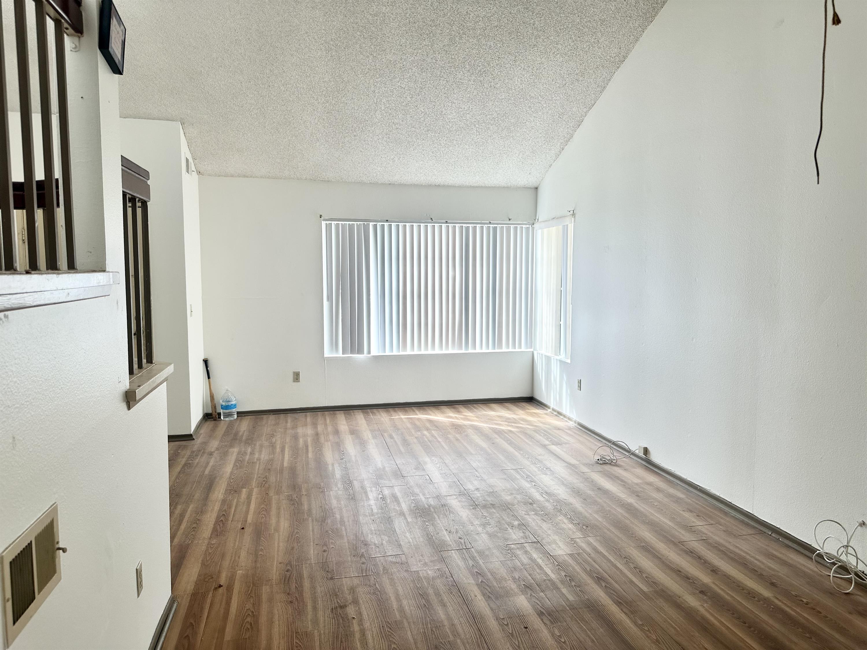 6950 Bullock Dr. – photo 3
