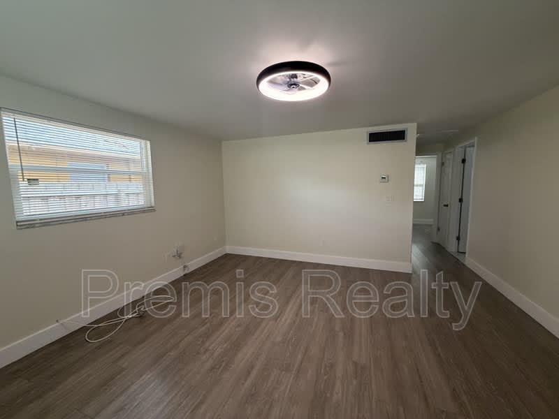 2028 North Betty Lane – photo 2