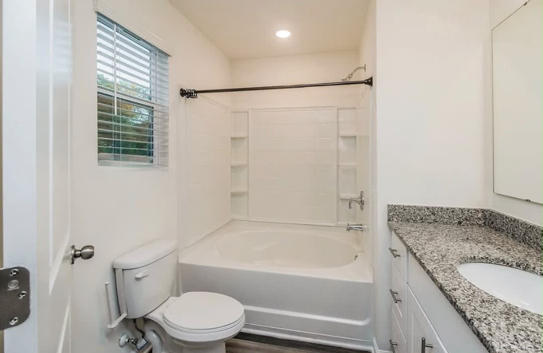 319 Wilson St – photo 4