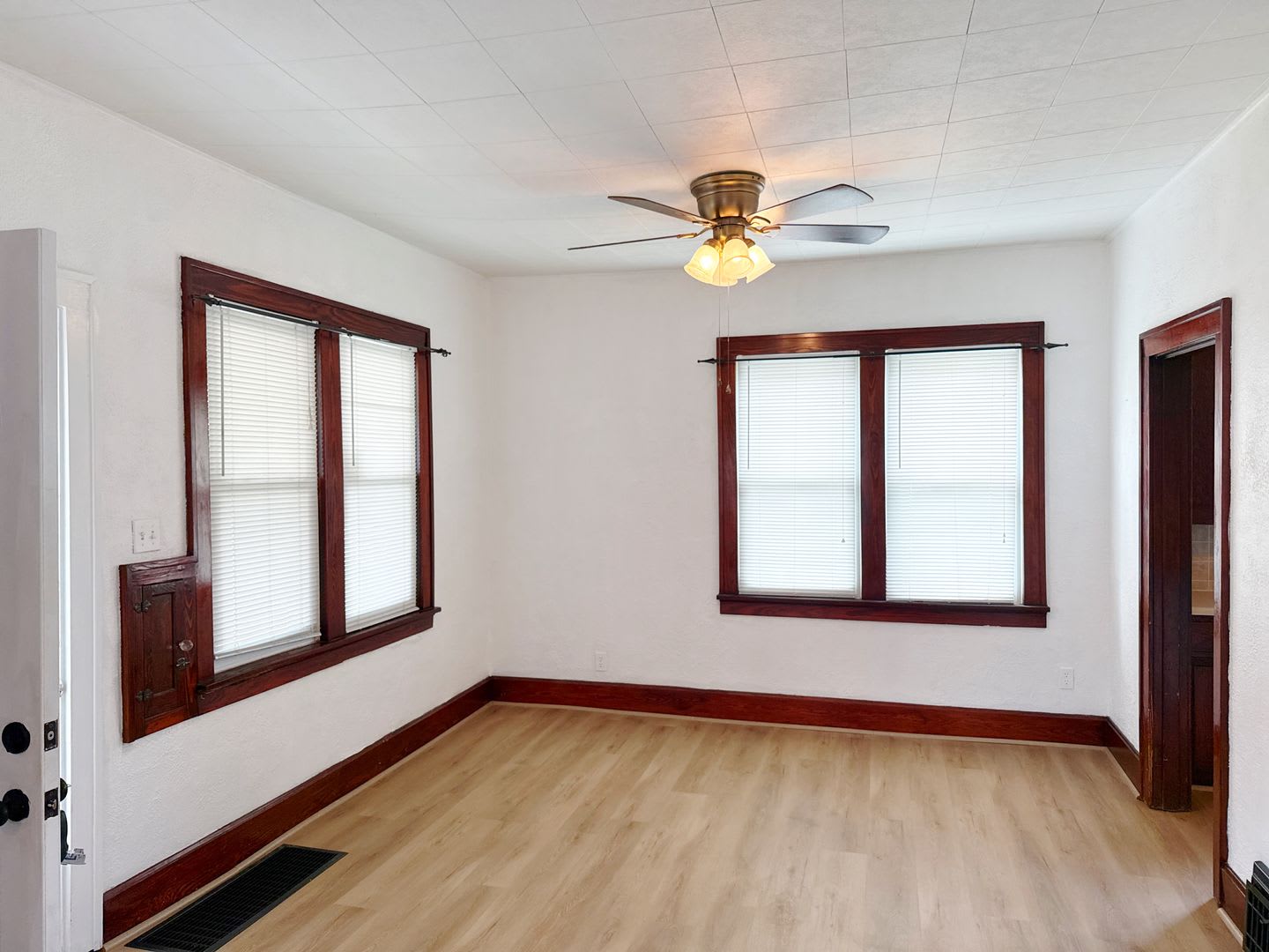 For Rent...850 Rice St, Wood River, IL 62095 – photo 2