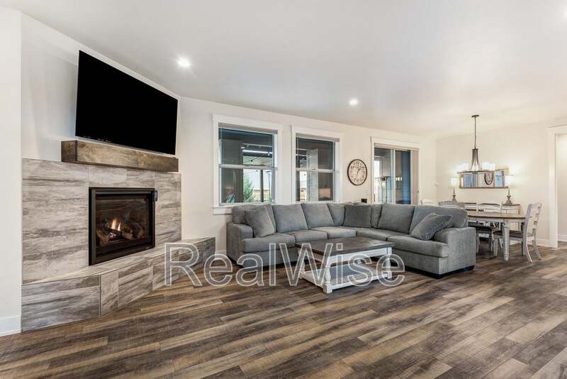 2758 NW 23rd Lp – photo 2