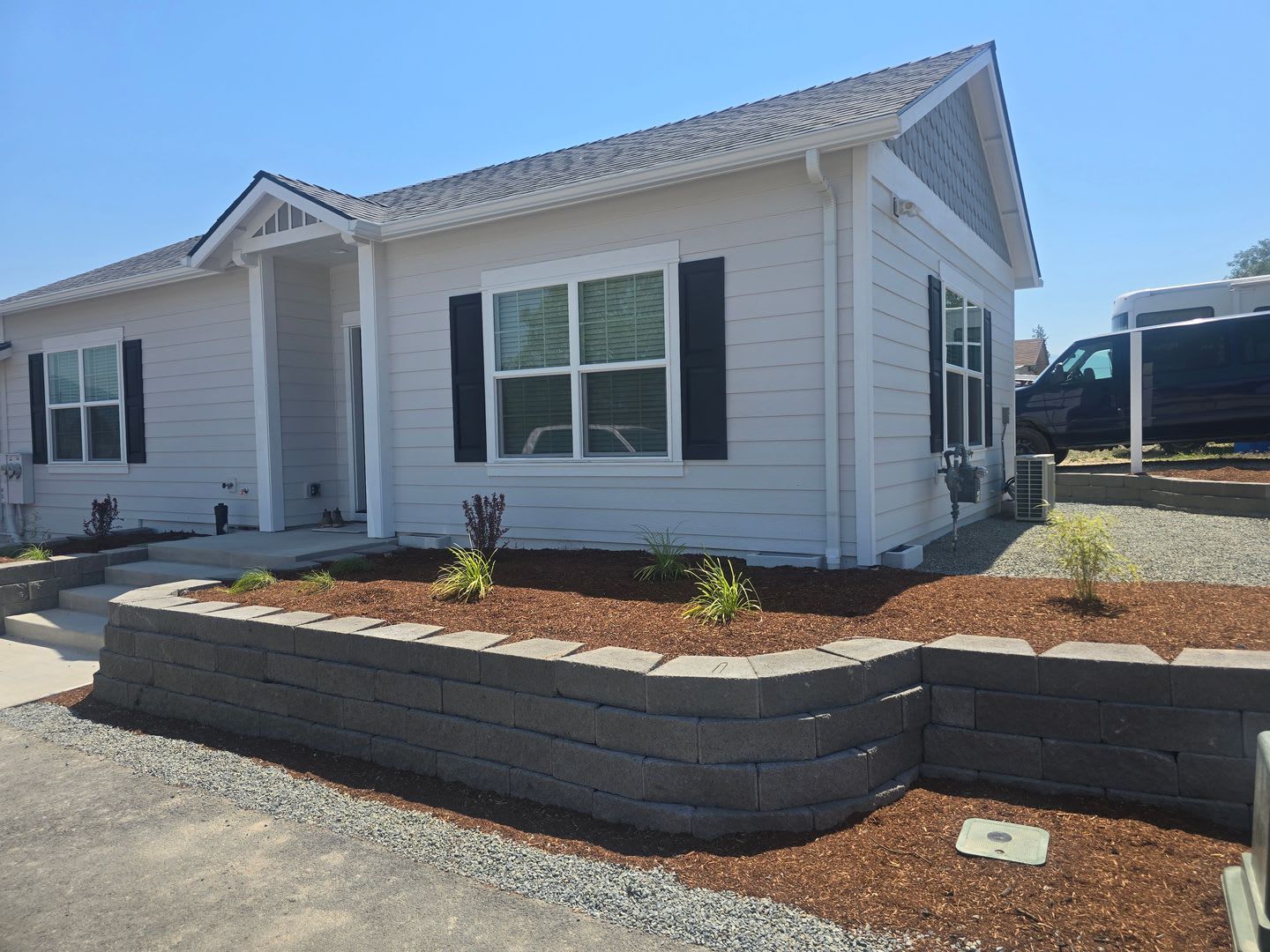 1 bed 1 bath for rent in Grants Pass – photo 2