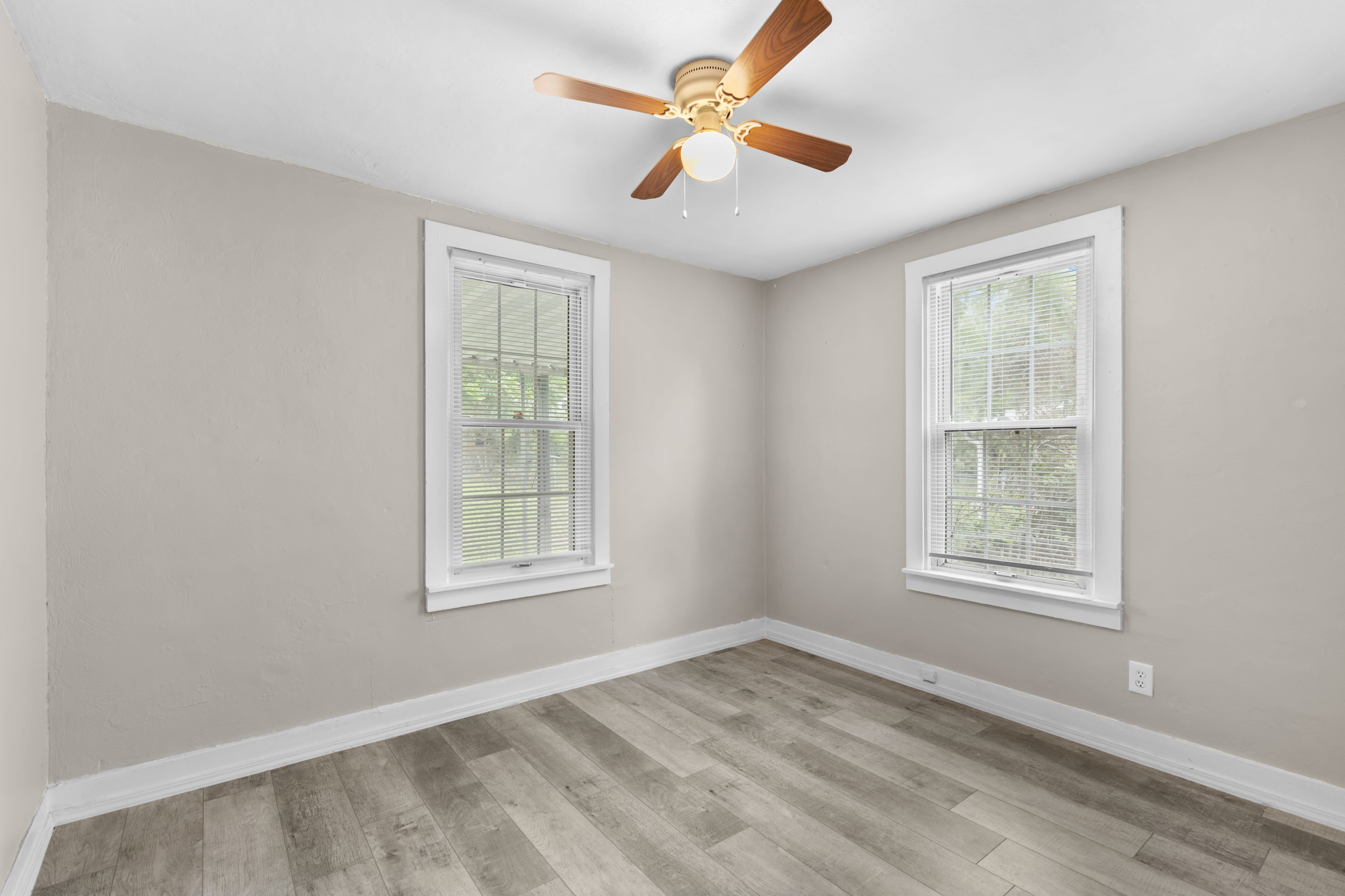315 Averill Ave – photo 5