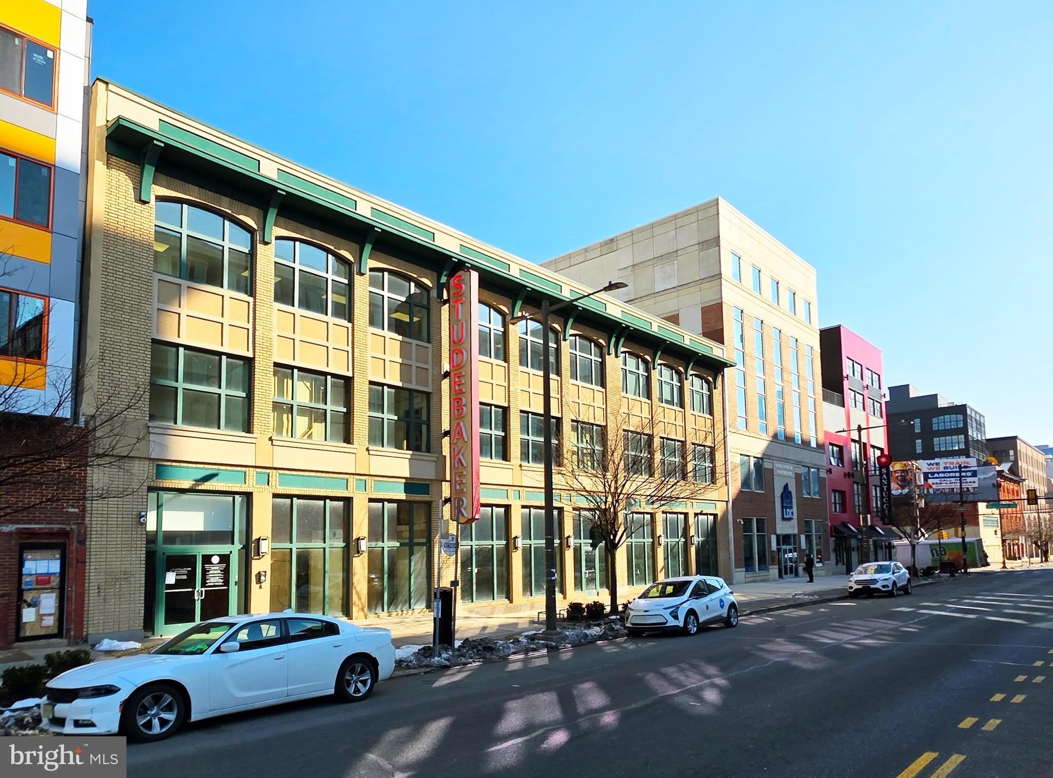 667 N BROAD Street – photo 4