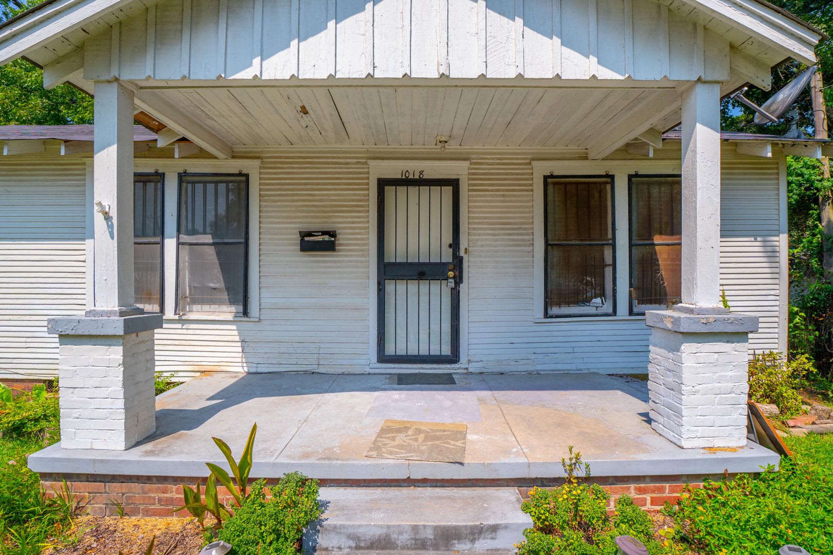 Updated 2 bedroom home in Central Little Rock – photo 1