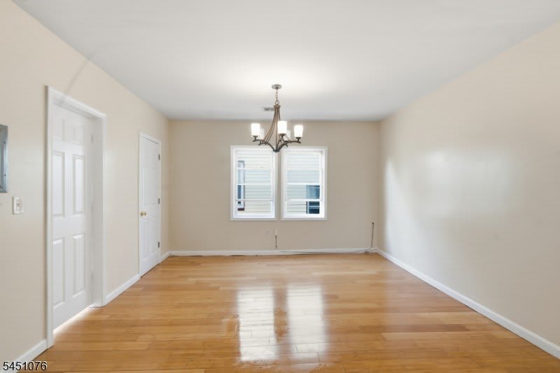 26 Seymour Ave – photo 4
