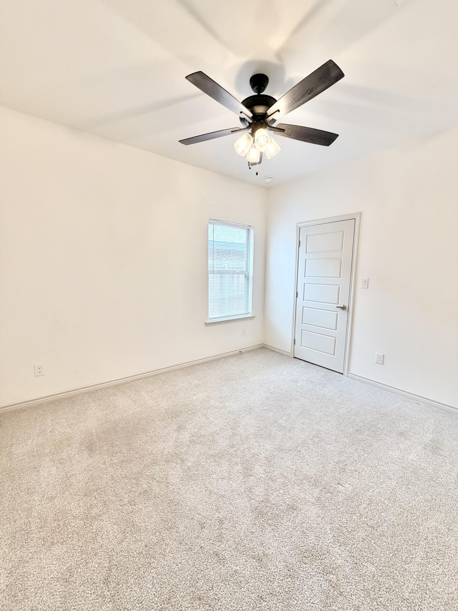 5401 Lamont Avenue – photo 5