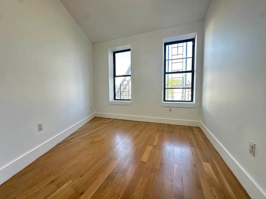1547 Commonwealth Avenue – photo 4