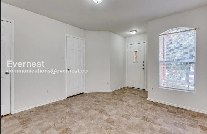 5636 Liberton Lane – photo 5