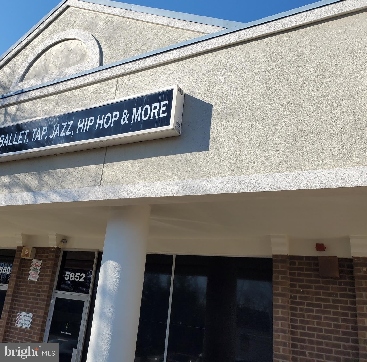 5852-5854 ALLENTOWN Way – photo 3