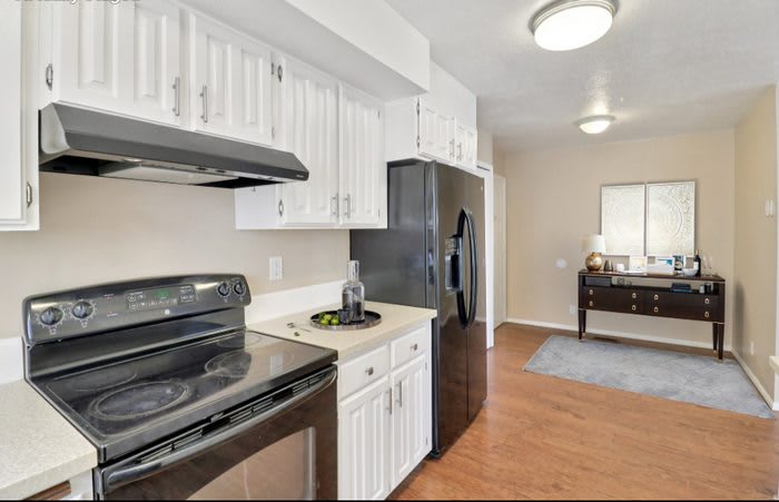 2122 West 5600 South – photo 2