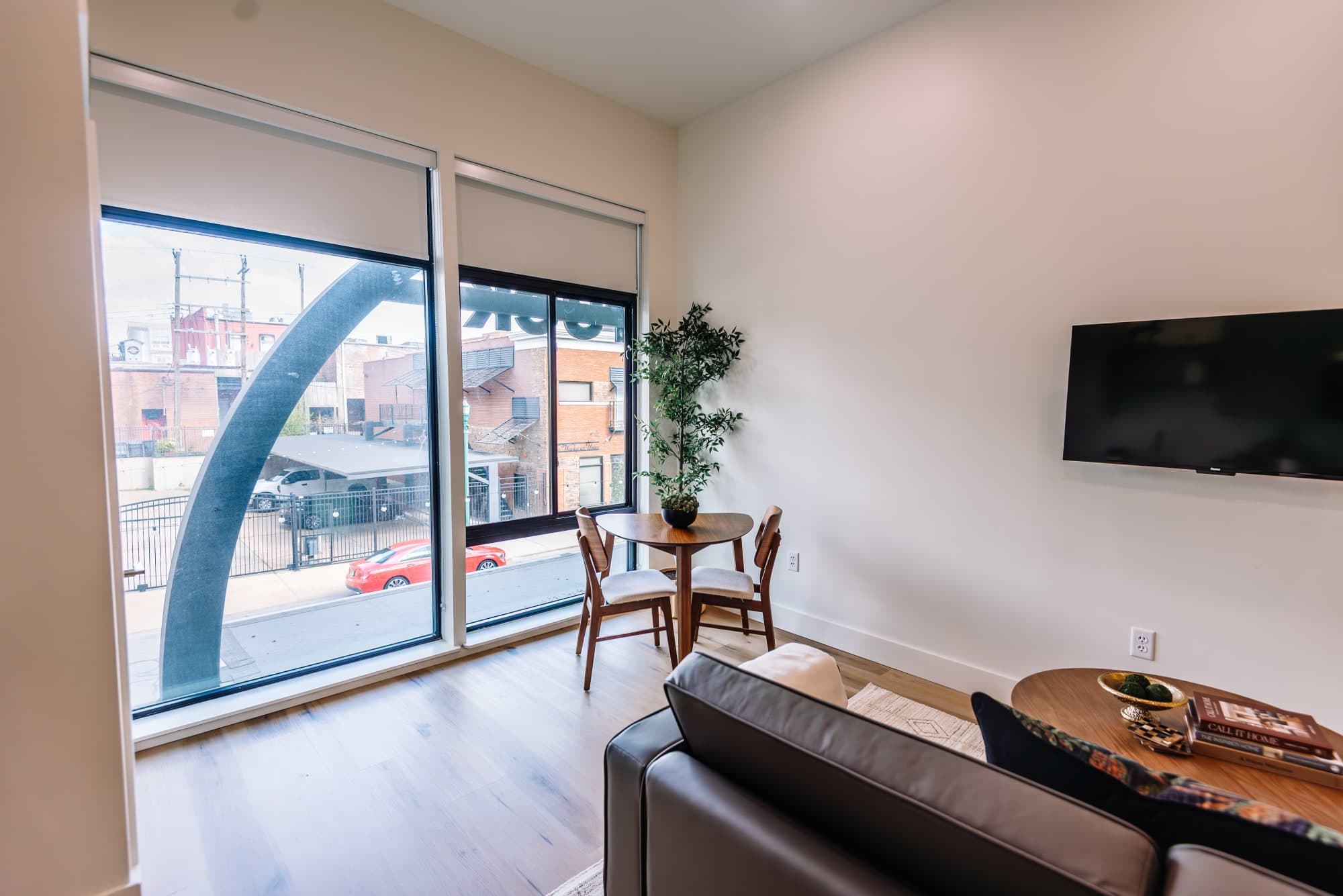 Urban Loft Co. Downtown – photo 5