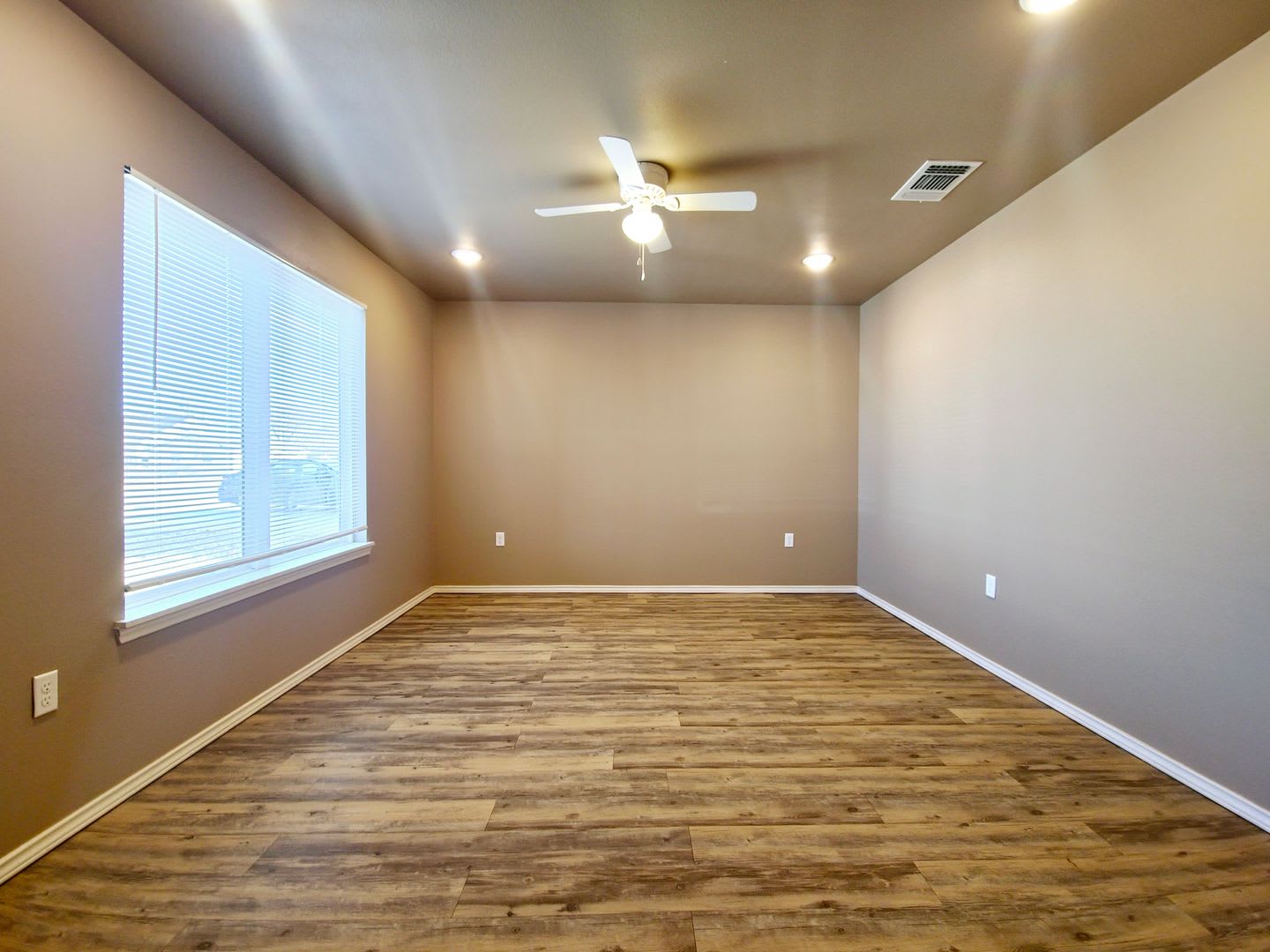 Cozy 3 Bedroom Home – photo 2