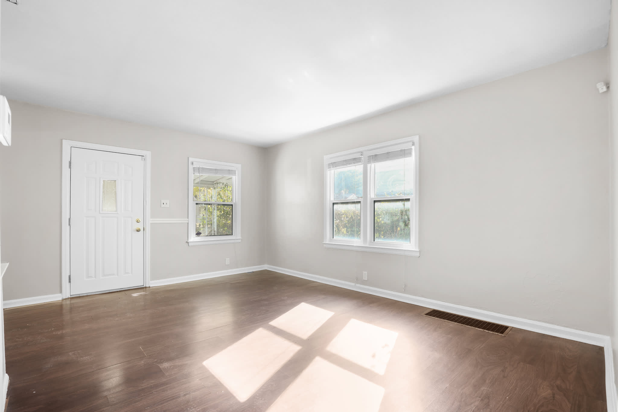 3532 Caroline Avenue – photo 5