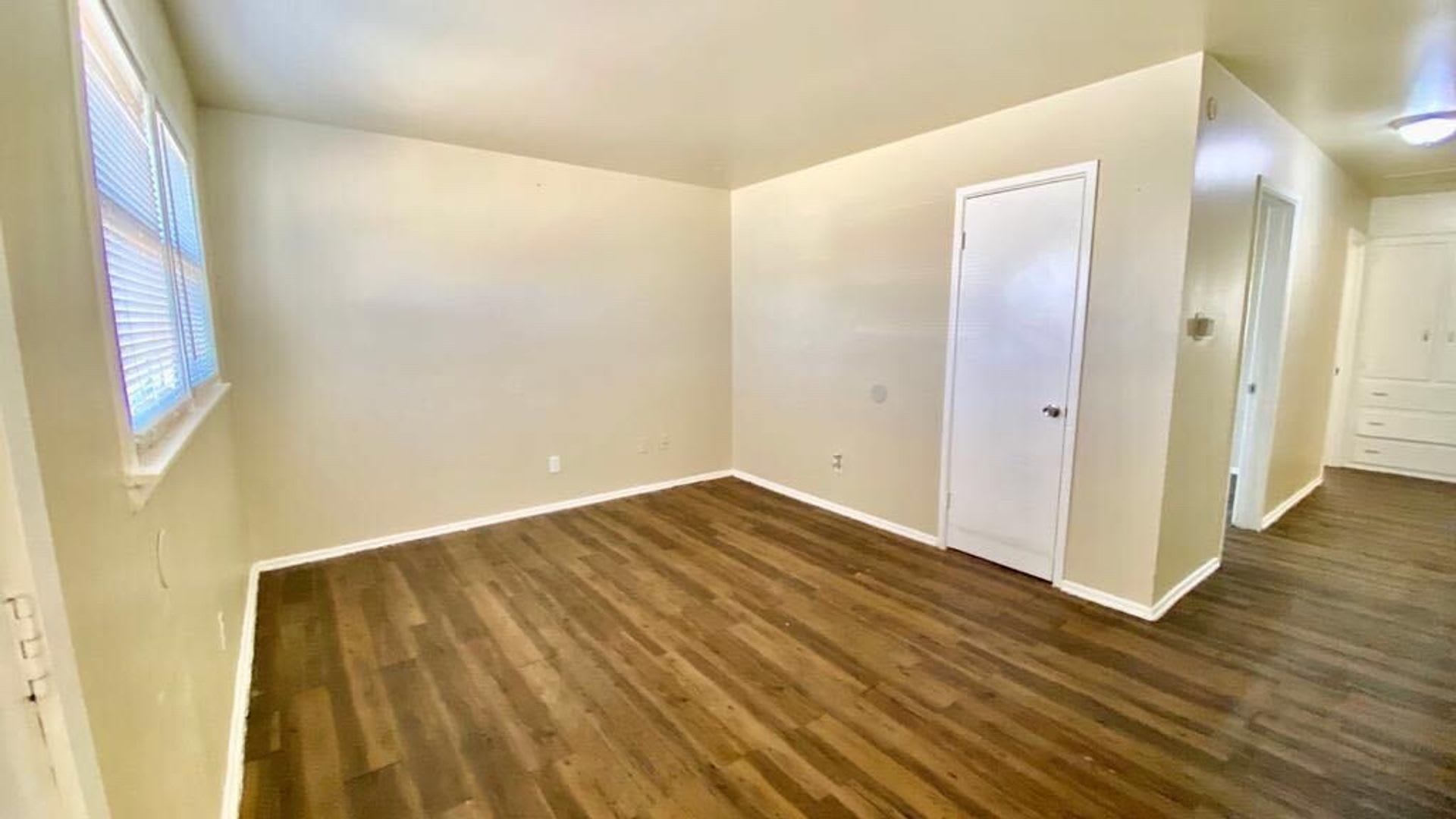 Handyman Special 0 First Month S Rent You Fix You Save Big Ext 2 – photo 5