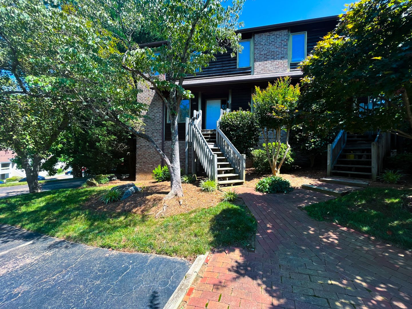 Beautiful 3 Story 2 Bedroom 2 1 2 Bathroom Townhome In Winston Salem – photo 4