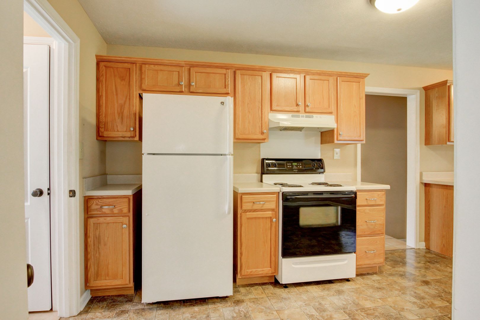 Coming Soon--18 Hillsboro Rd. – photo 3