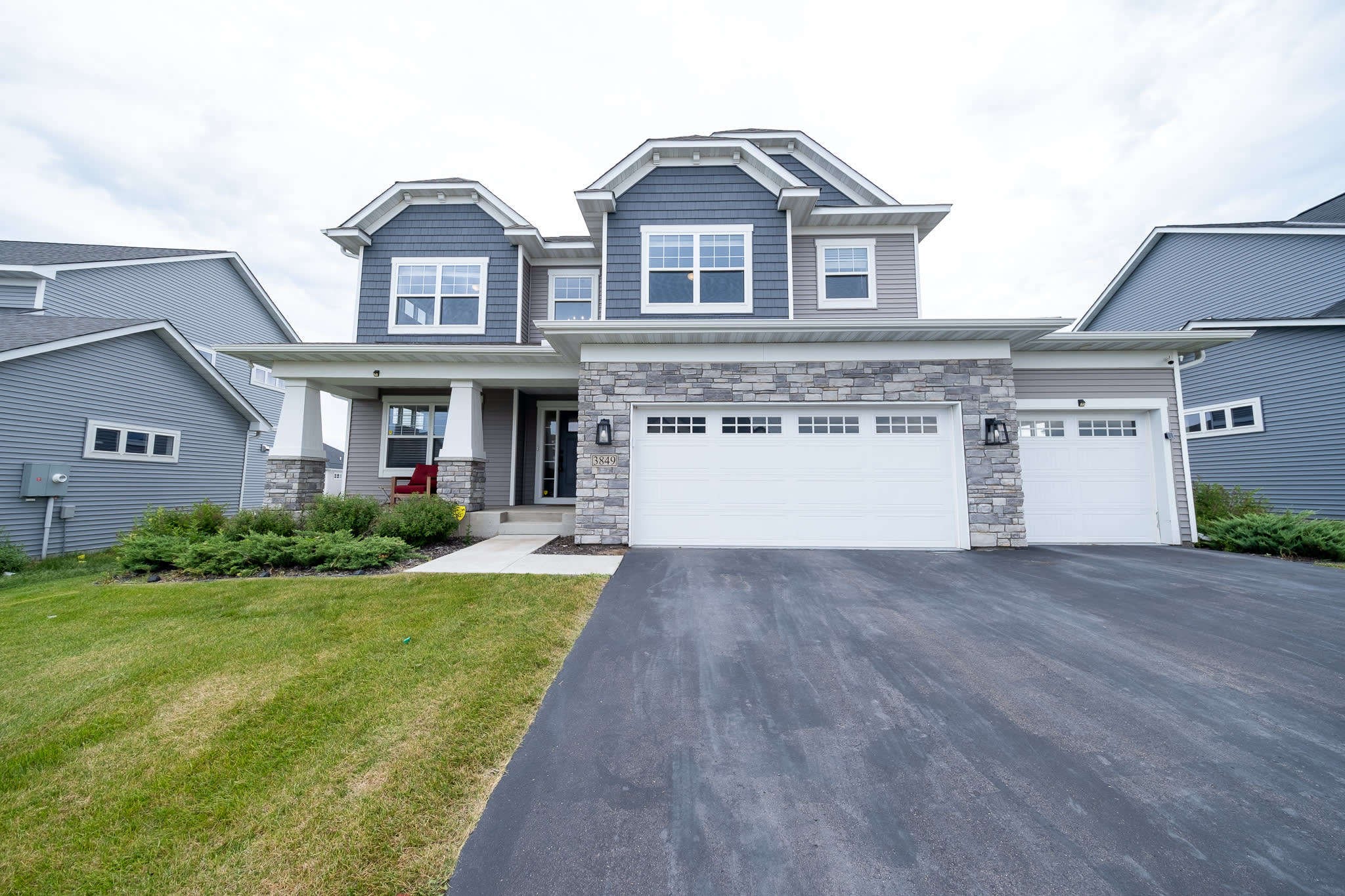 3849 Thrush St – photo 3