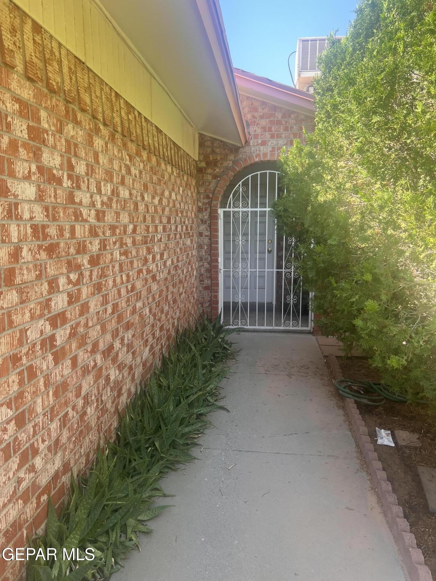 5017 MC CORMICK Lane – photo 2