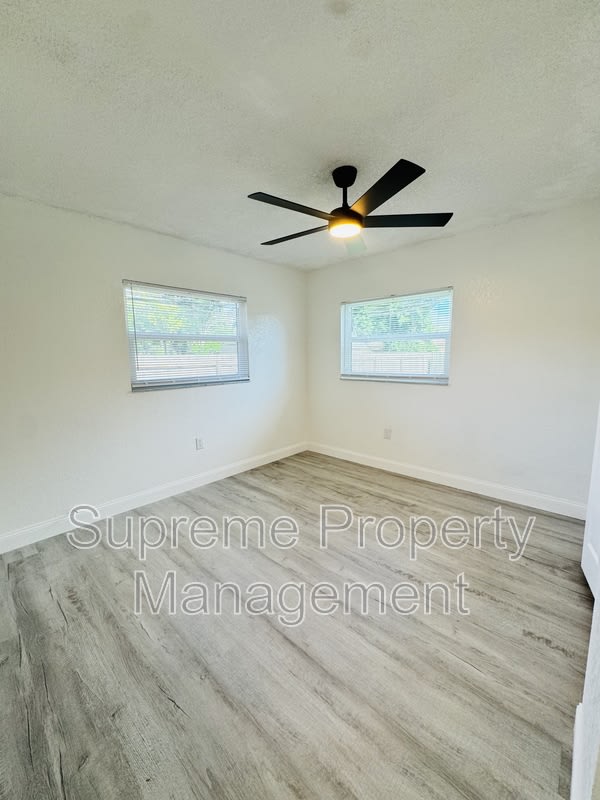 3154 Pine Tree Avenue – photo 4