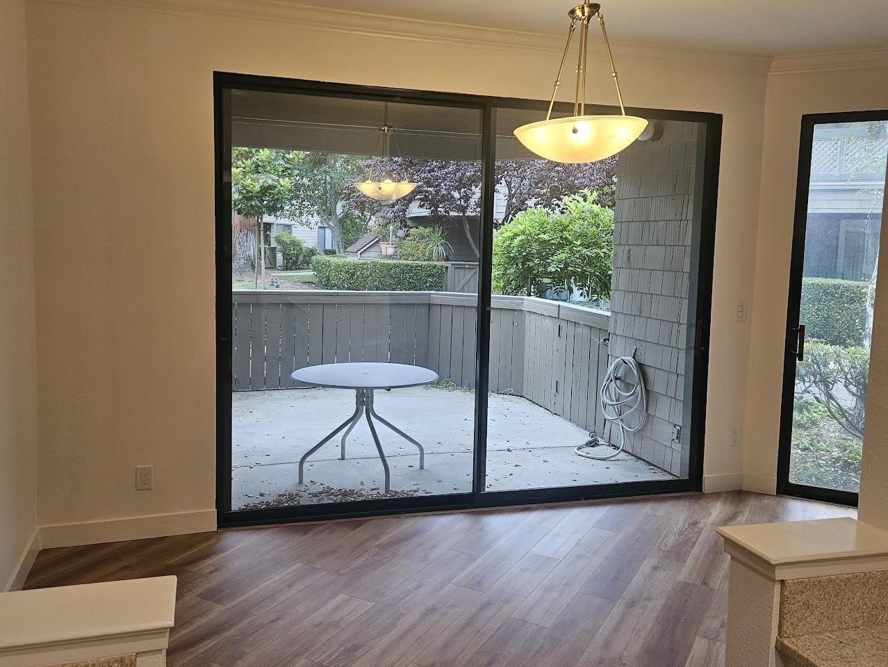 55 Cove LN – photo 5