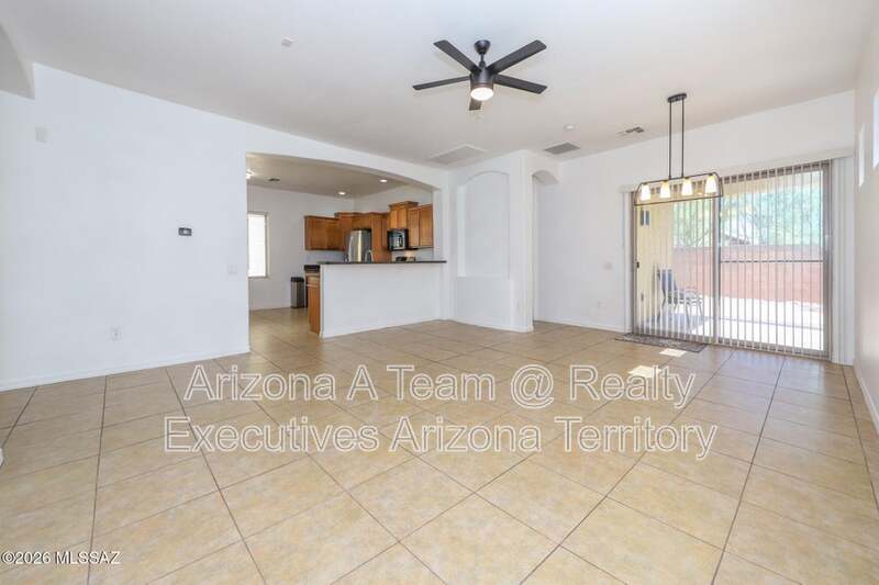 10401 Yew Place – photo 5