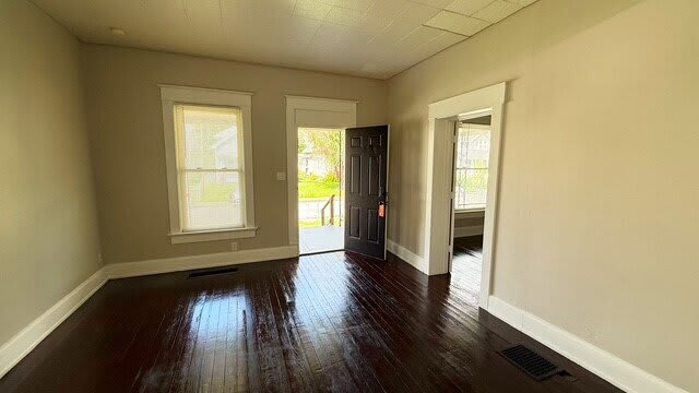 1415 Leonard Street – photo 4