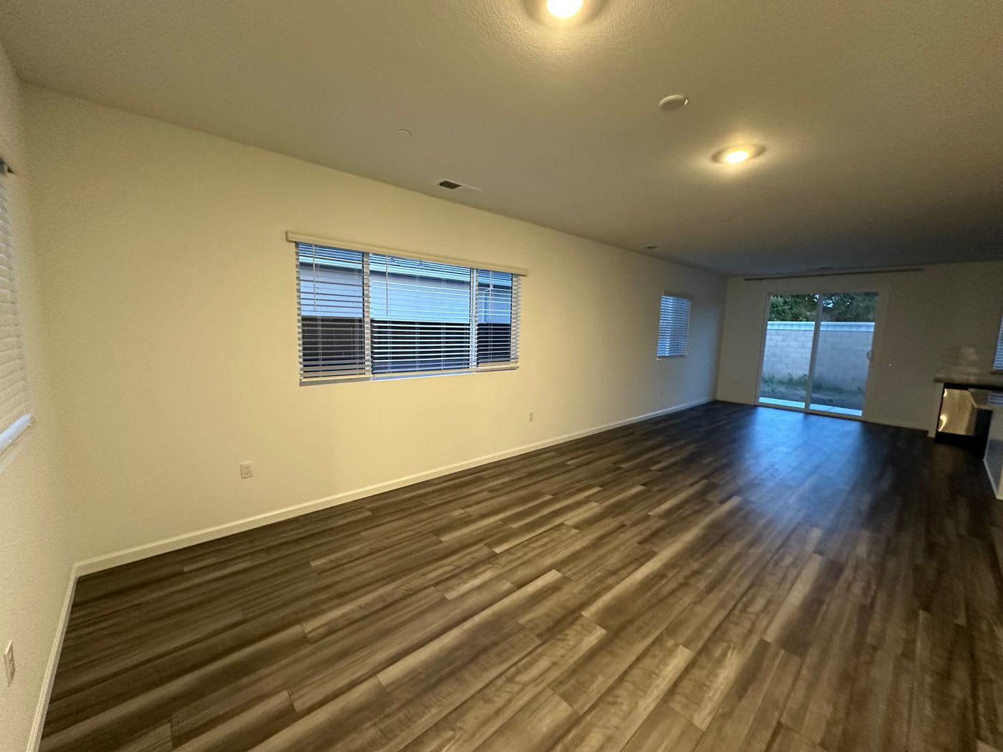 1704 Bullock Dr – photo 2