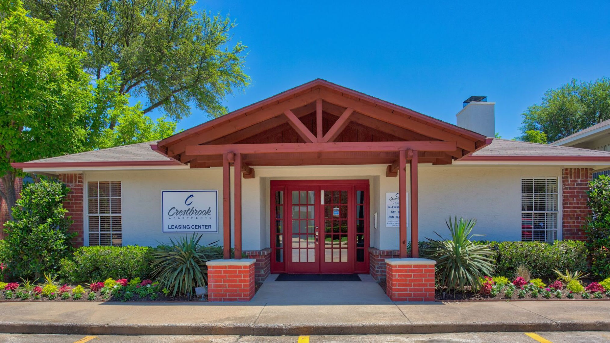 Crestbrook Apartments – photo 3