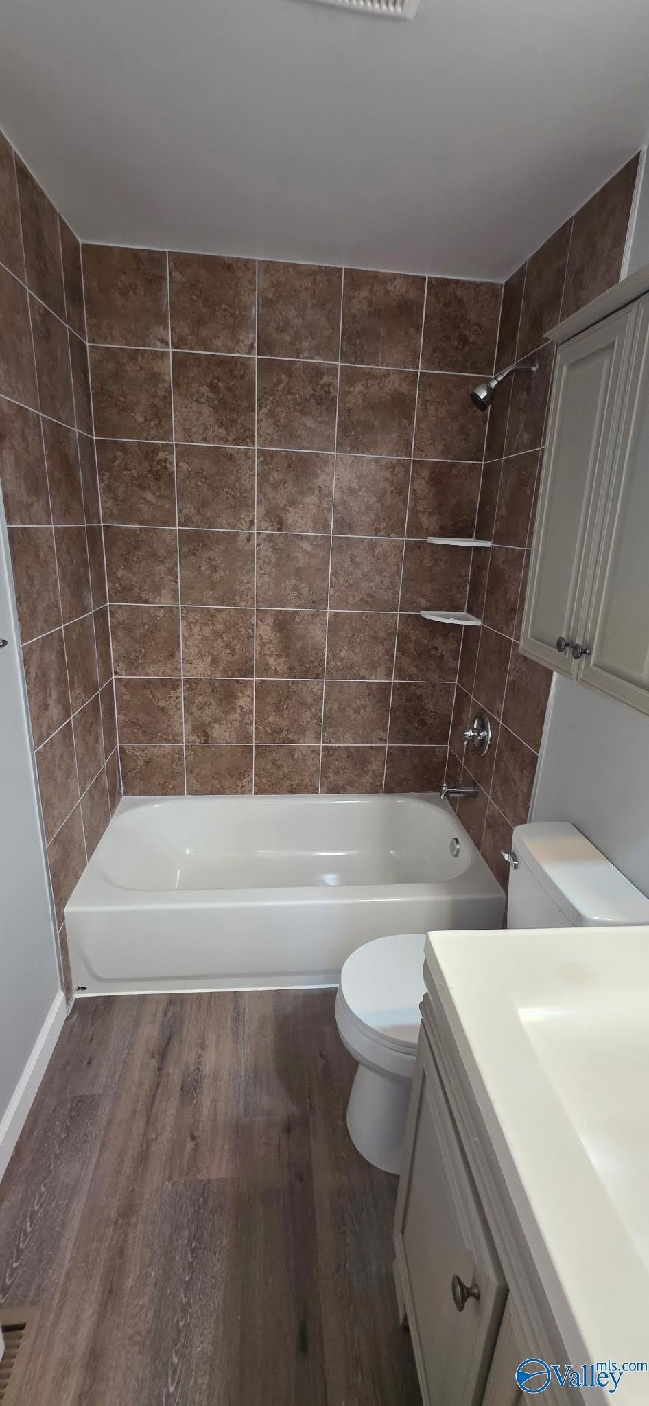 325 S Plymouth Road – photo 2