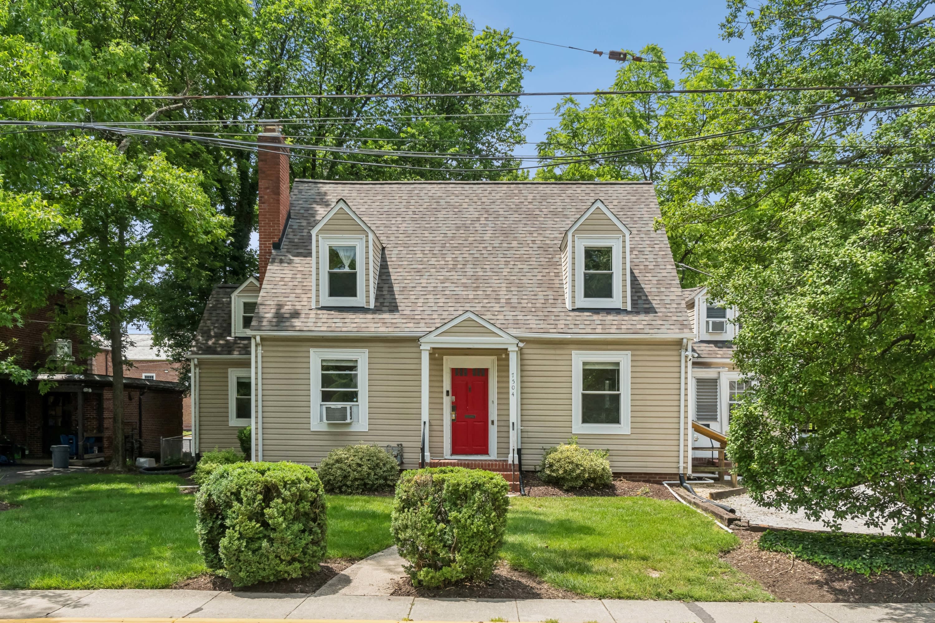 7504 Hopkins Avenue – photo 1