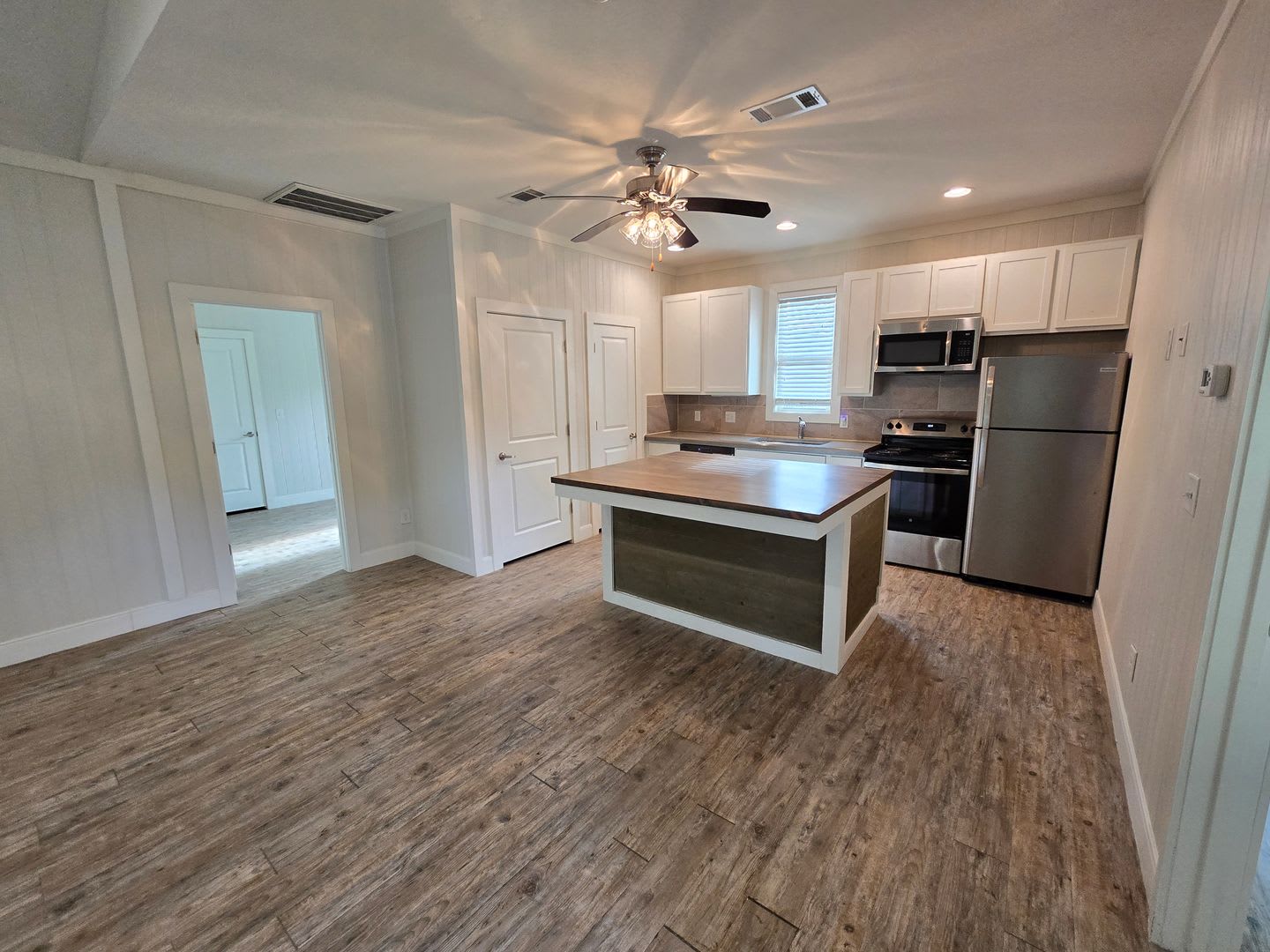 College Station Karnes City Cottages 2 Bedroom 2 Bath House West Of Easterwood Airport – photo 4