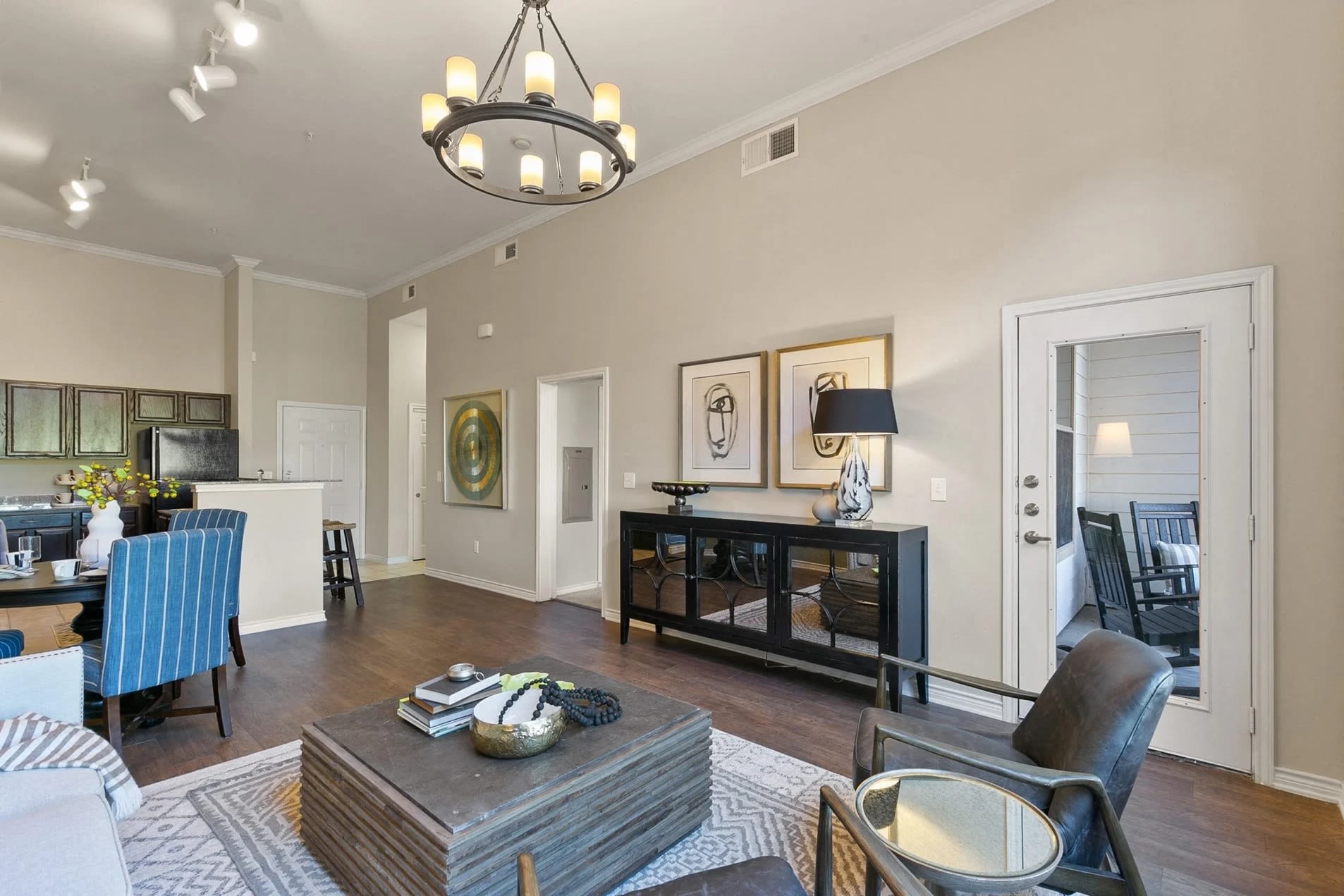 Prairie Crossing Apartments – photo 4