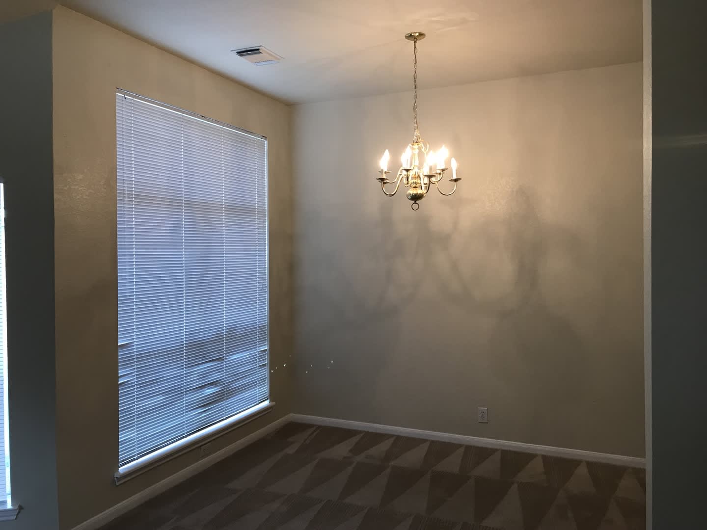 Welcome home to 2520 Crested Heights! – photo 4