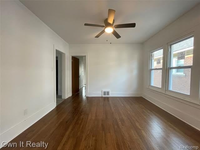 2492 Glendale Street – photo 3