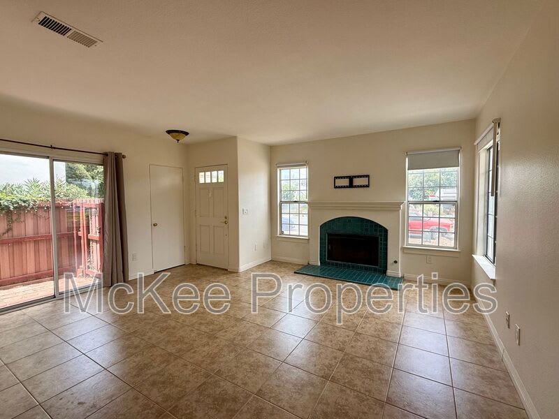 4734 E. Mountain View Drive – photo 3