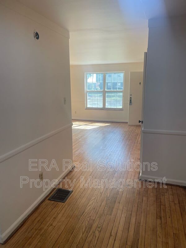345 Mayfair Blvd- A – photo 3