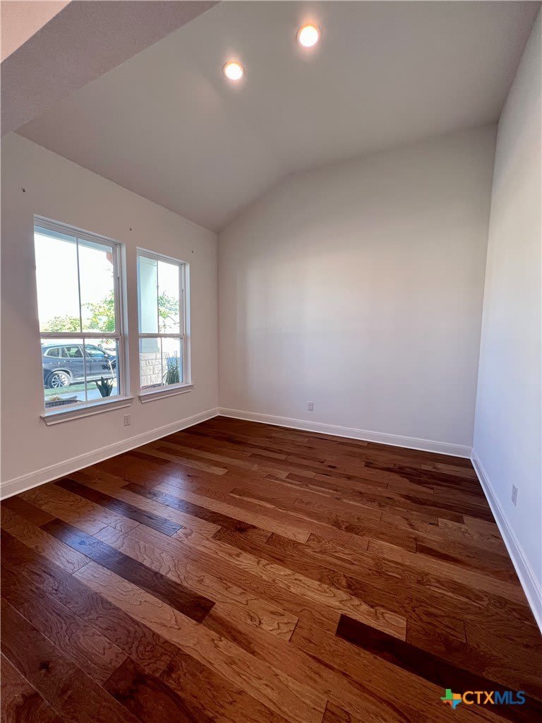 611 N Guenther Avenue – photo 4