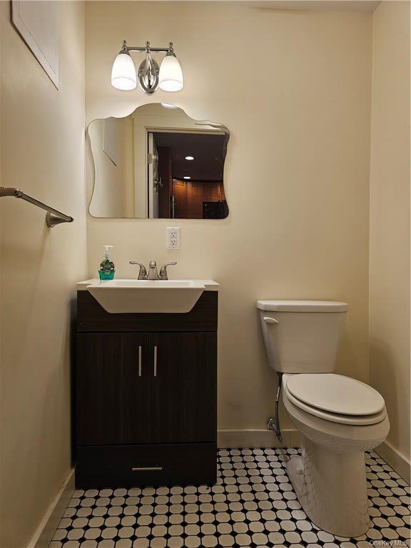 231 Reynolds Road – photo 4