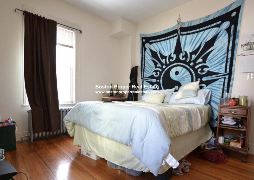 140 Brooks St. – photo 2