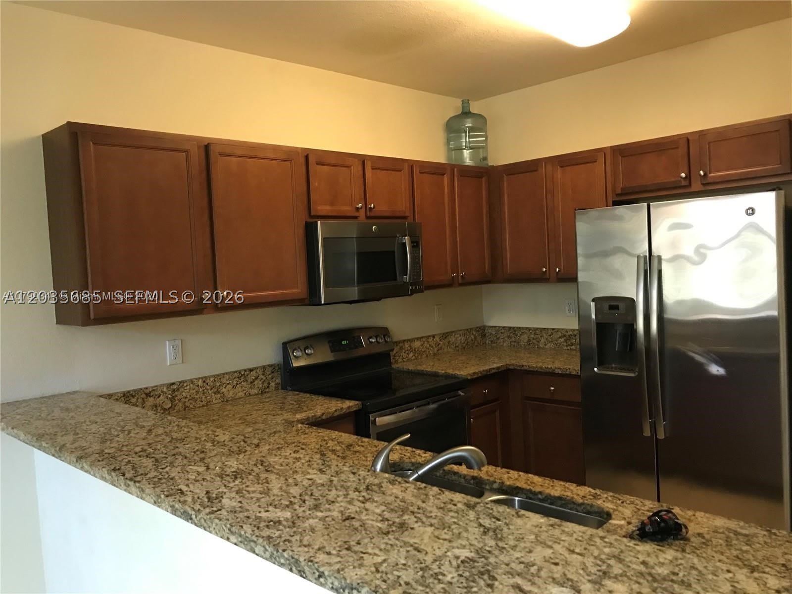 8900 NW 97th Ave – photo 2
