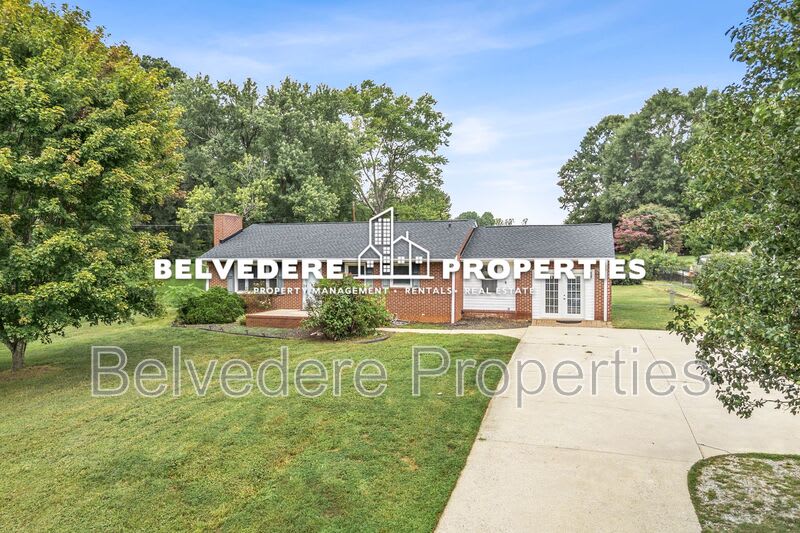 4137 High Point Rd – photo 2