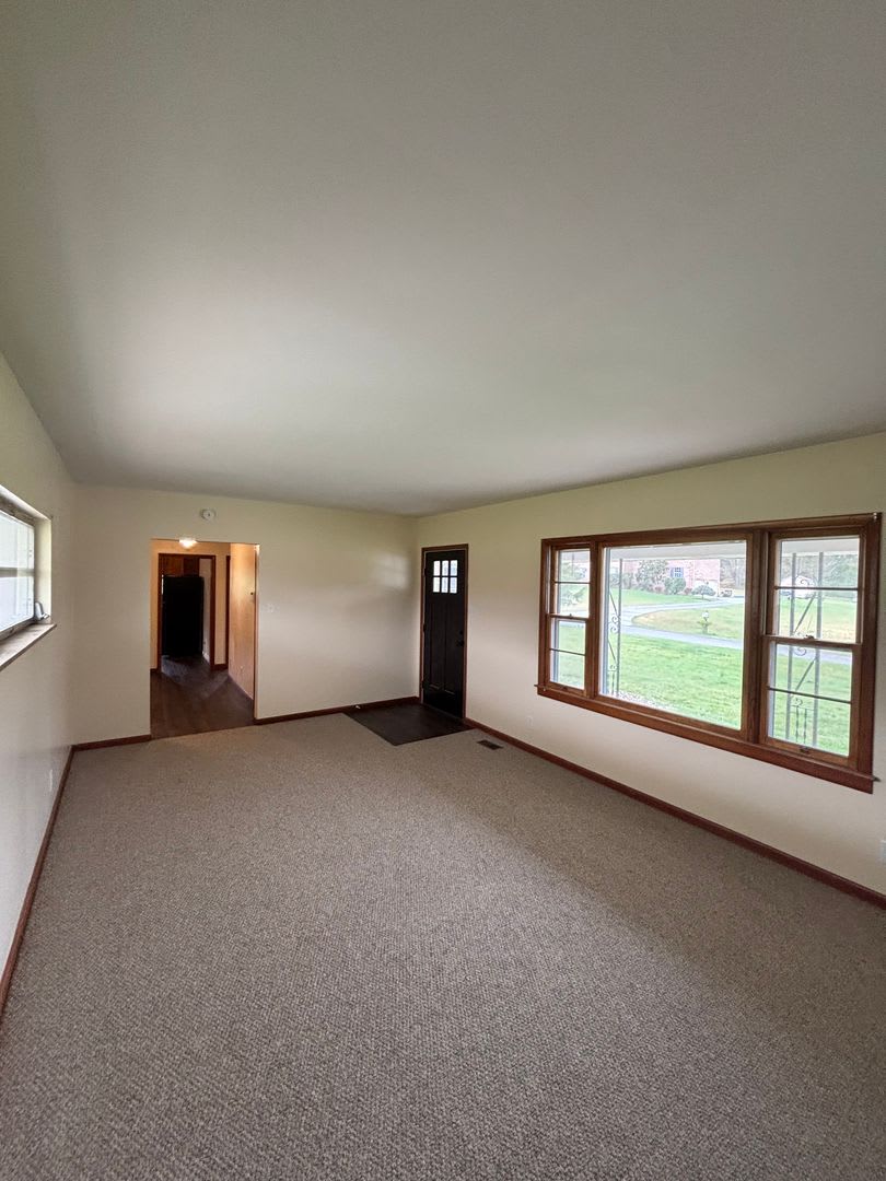 Newly Remodeled rancher in Halls – photo 4